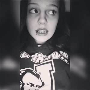 Meet your Posher, Hailey