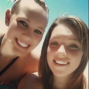 Meet your Posher, Carlie