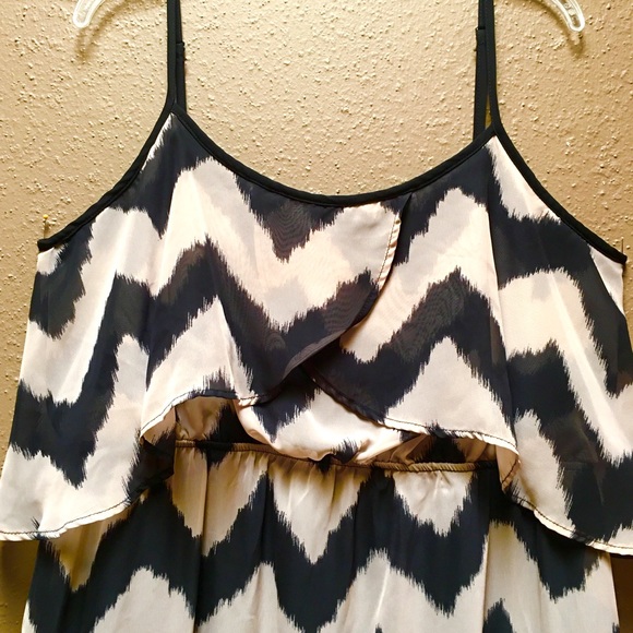 🌺SOLD🌺 - Chevron Maxi Sundress - Picture 2 of 4