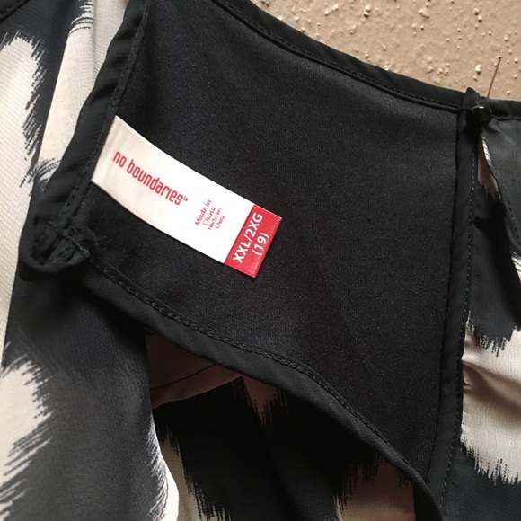 🌺SOLD🌺 - Chevron Maxi Sundress - Picture 4 of 4