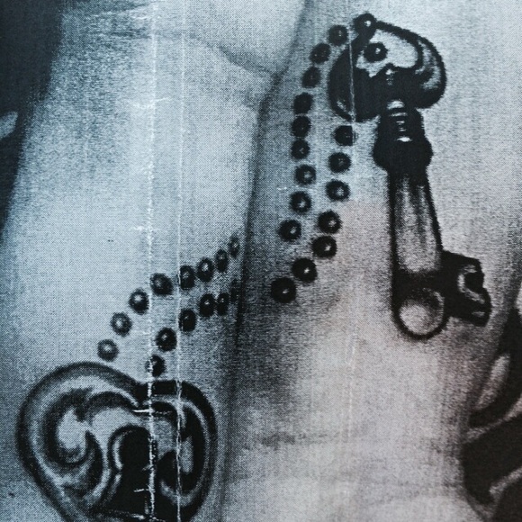 Meet your Posher, Christy - Picture 1 of 1