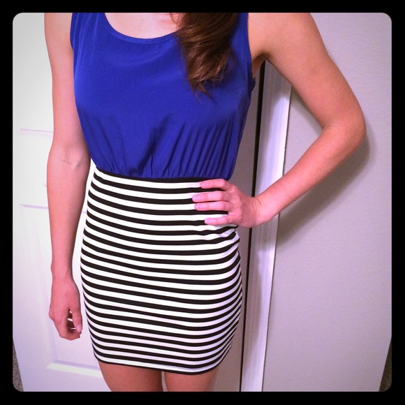 Nautical Striped Dress - Picture 2 of 4