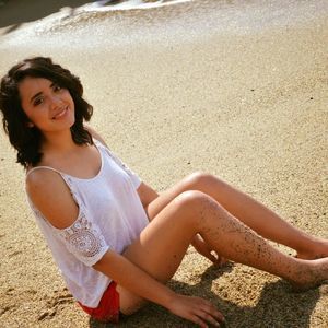 Meet your Posher, Edith