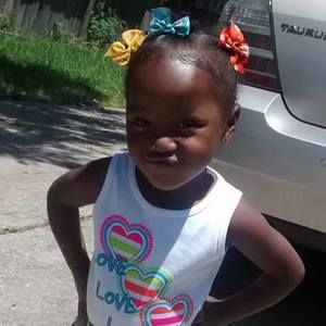 Meet your Posher, Crystal