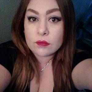 Meet your Posher, Yvonne