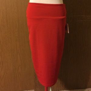 LulaRoe Cassie skirt. Red Size M NWT