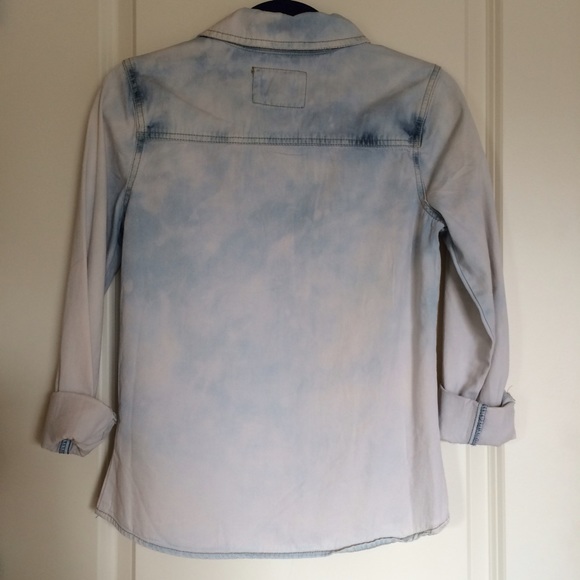 Light washed denim shirt - Picture 3 of 3