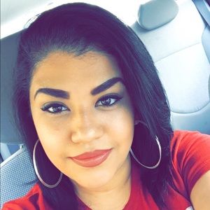 Meet your Posher, Marcelina