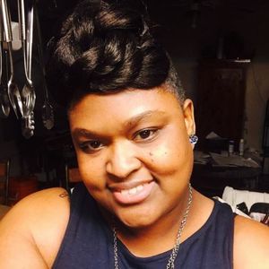 Meet your Posher, Nikia