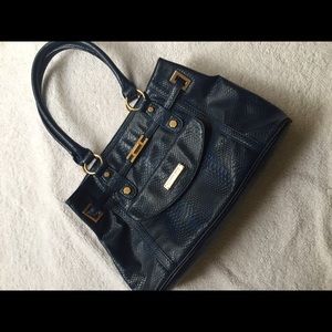 ❤MOVING SALE❤Gianni Bini dark blue snakeskin purse