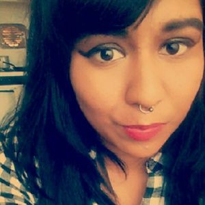 Meet your Posher, Alexis