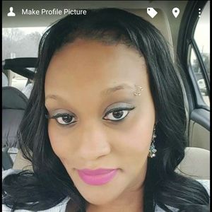 Meet your Posher, Tee