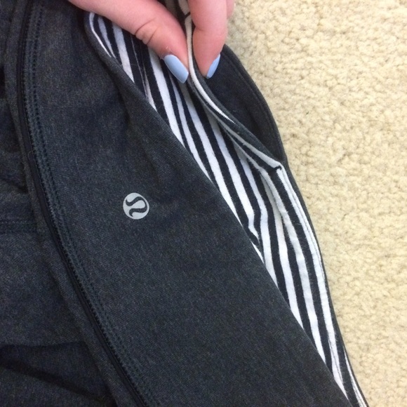 SOLD Lululemon Grey Leggings