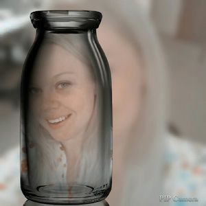 Meet your Posher, Niki