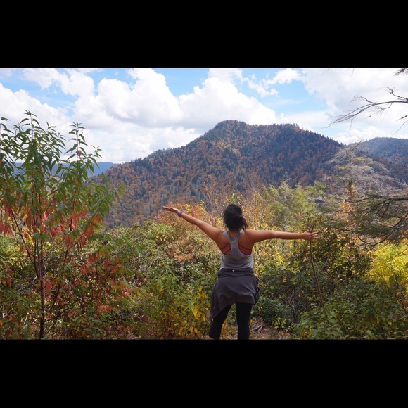 Meet your Posher, Elva - Picture 2 of 2