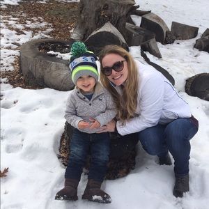 Meet your Posher, Dana