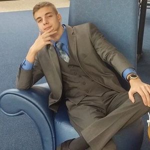 Meet your Posher, Matthew