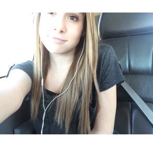 Meet your Posher, Hailey