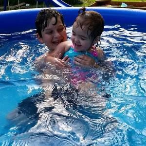 Meet your Posher, Devin