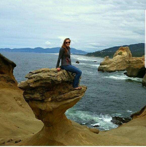 Meet your Posher, Kyla - Picture 2 of 3