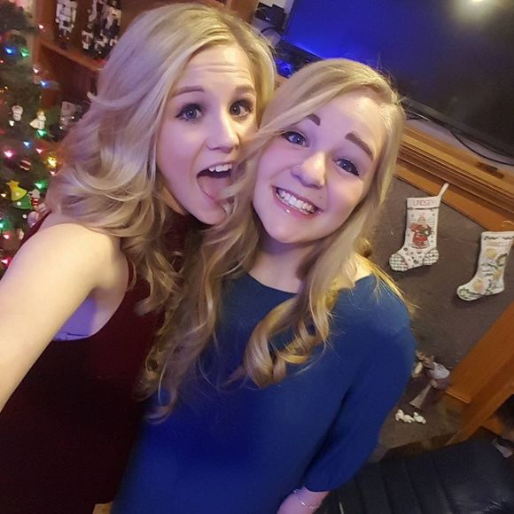 Meet your Posher, Lindsey - Picture 1 of 1