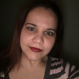 Meet your Posher, Lezbeth