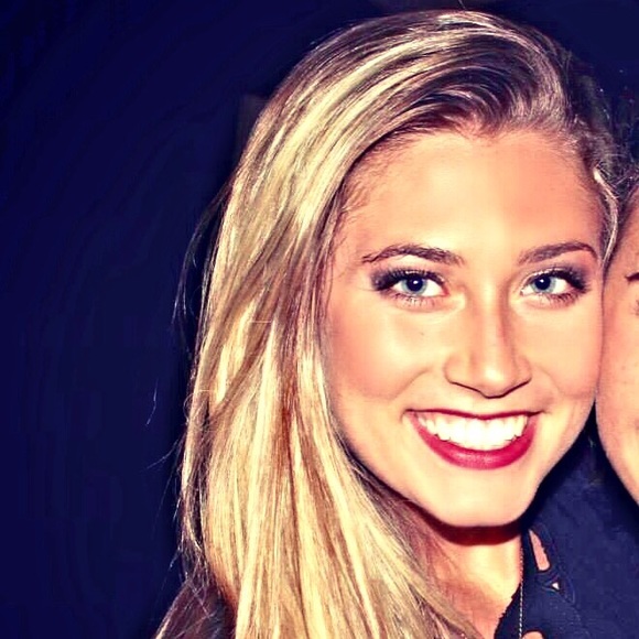 Meet your Posher, Bailey - Picture 1 of 1