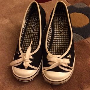 Black and white wedges