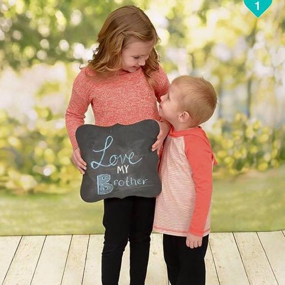 Meet your Posher, Alison - Picture 1 of 1