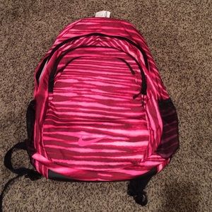 Adorable Nike backpack 😎