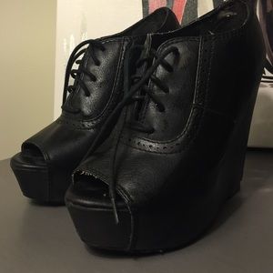 Steve Madden Black Platform Wedge Loafers