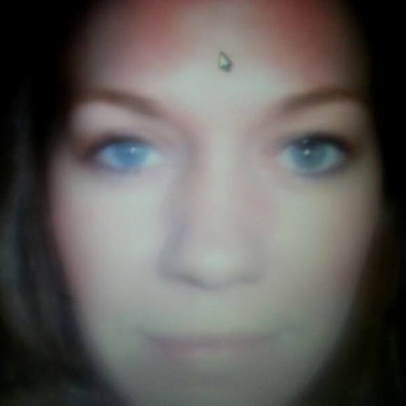 Meet your Posher, Christina - Picture 1 of 1