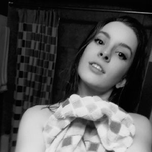 Meet your Posher, Ceci