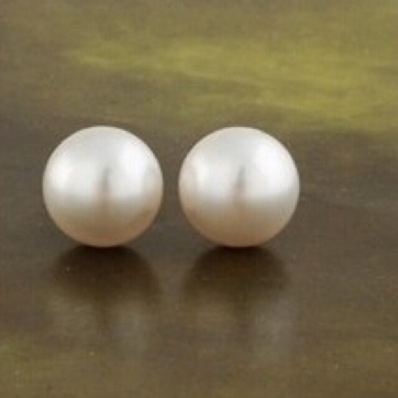 New Pearl Earrings - Picture 2 of 4