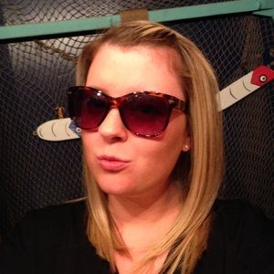 Meet your Posher, Cheryl