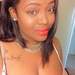 Meet your Posher, Shania