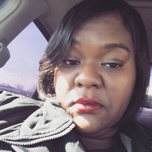 Meet your Posher, Ebony