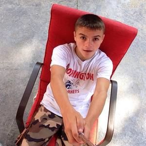 Meet your Posher, Taylor