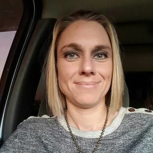 Meet your Posher, Lacey