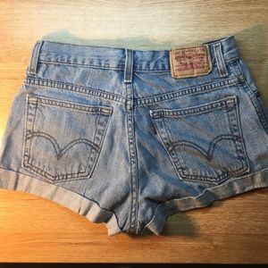 Levi high waisted shorts