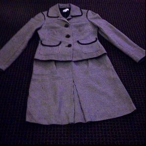 Ann Taylor Houndstooth suite.