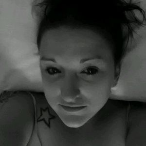 Meet your Posher, Deedee