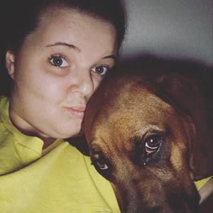 Meet your Posher, Kayla