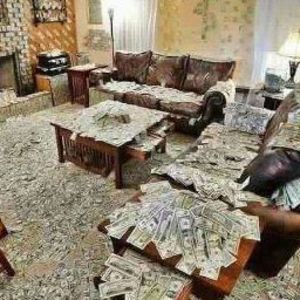 Meet your Posher, Kenisha