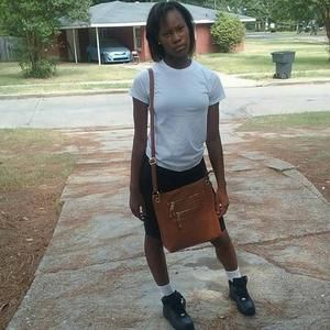 Meet your Posher, Vanessa