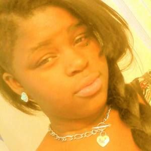 Meet your Posher, Aaroneqa