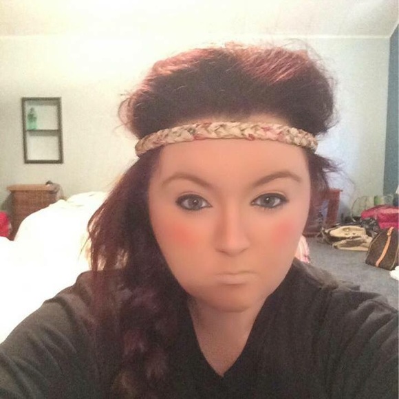 Meet your Posher, Tara - Picture 1 of 1