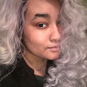 Meet your Posher, Ana