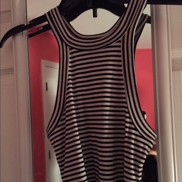 Black and white crop top