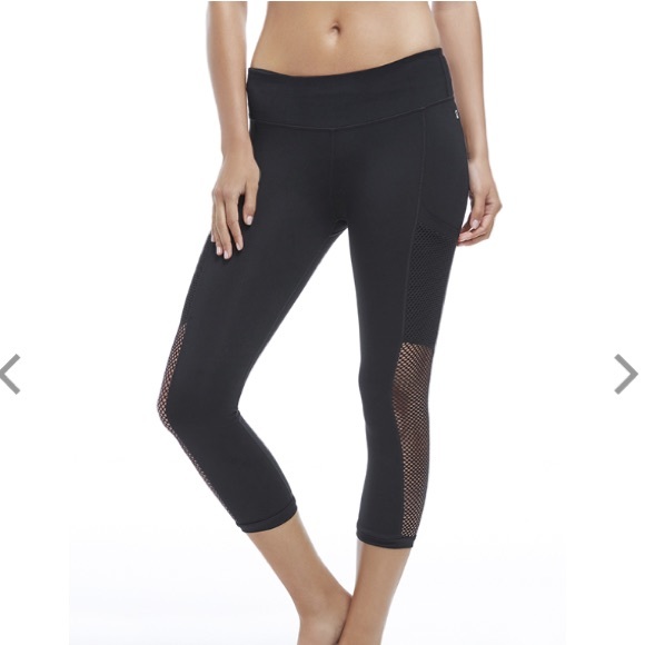 Mesh Capri yoga pants - Picture 1 of 2
